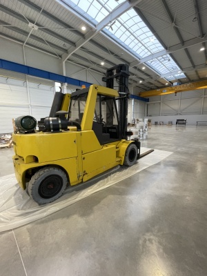 Il nostro nuovo carrello elevatore 10T è finalmente arrivato!