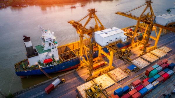 La nostra esperienza nel trasporto di macchine utensili usate