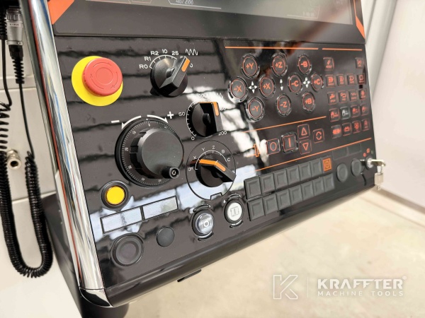 Controllo numerico su macchina utensile MAZAK Variaxis C-600 90161
