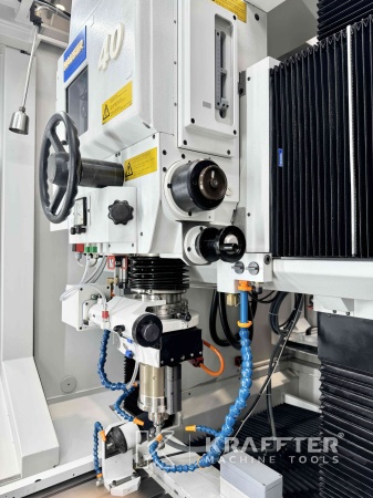 Acquisto e vendita in tutto il mondo di Rettificatrice a coordinate CNC d'occasione HAUSER S40-400 90123