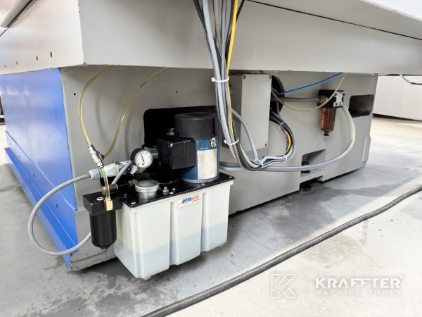 Aspiratore per nebbie oleose su JONES & SHIPMAN Ultramat-X 90084