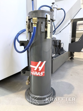 Acquisto e vendita internazionale Centro di lavoro HAAS UMC 750 SS 90145