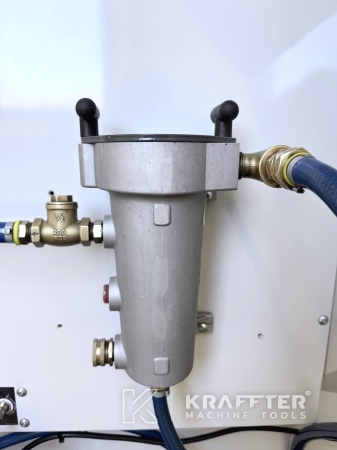 KRAFFTER venditore di macchine utensili d'occasione HAAS UMC 750 SS 90145