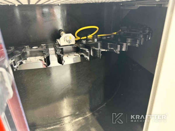 Vendita di Centro di lavoro HERMLE C40 U dynamic 90093 Macchine utensili d'occasione