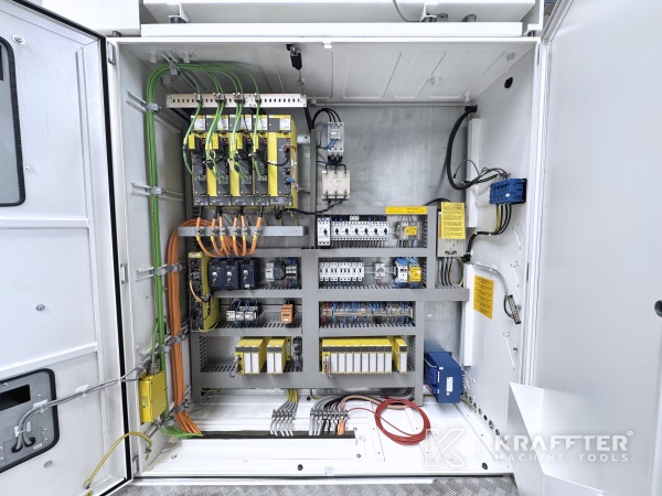 Armadi elettrici industriali su WALTER Helitronic Power 90186