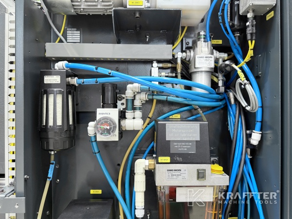 Centro di lavoro d'occasione DMG MORI DMU 65 monoBLOCK 90170 liquidazione Italia, Europa, e internazionale