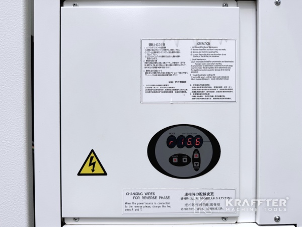 Tornio verticale CNC in vendita MAZAK Mega Turn 900 90171 Macchine utensili d'occasione