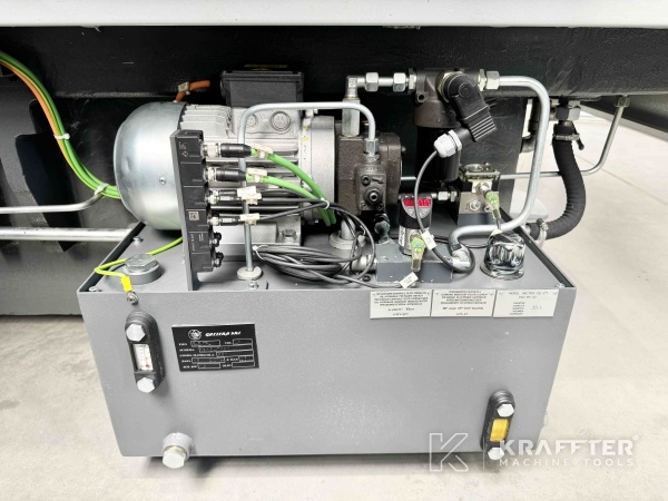 Rettificatrice cilindrica CNC in vendita TACCHELLA Elektra UA 1200 90114 Macchine utensili d'occasione