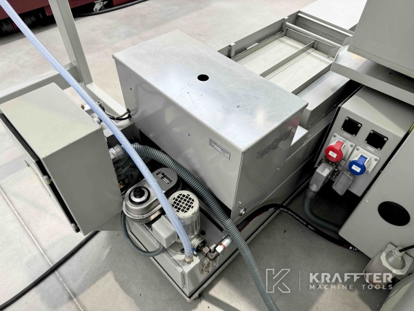 Acquisto e vendita in tutto il mondo di Rettificatrice a coordinate CNC d'occasione HAUSER S40-400 90101