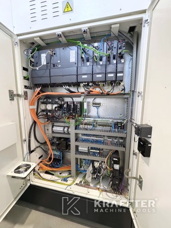 Armadi elettrici industriali su MAZAK VTC 800/30SR 90187