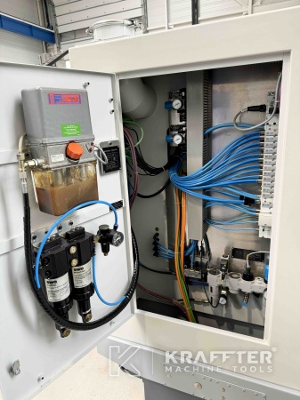 Armadi elettrici industriali su BENZINGER TNI B6 90116