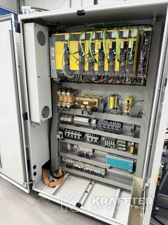 Armadio elettrico per macchina industriale BENZINGER TNI B6 90116