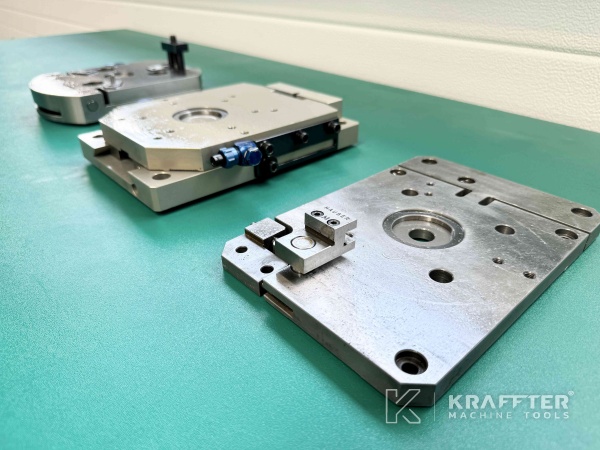 Accessori, attrezzature e strumenti su Rettificatrice a coordinate CNC HAUSER S40-400 90101