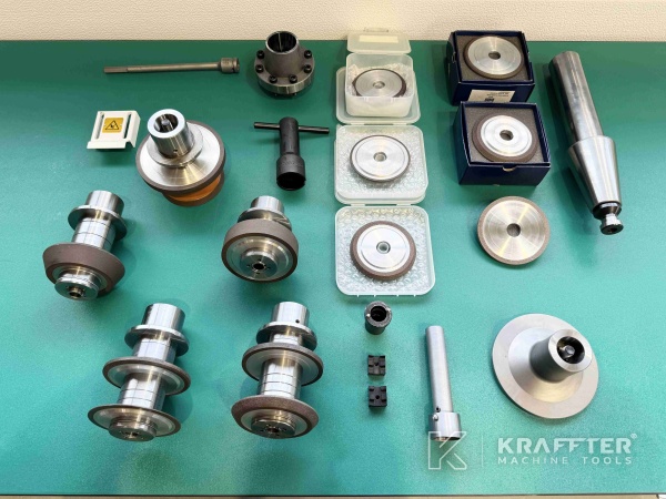 Accessori, attrezzature e strumenti su Affilatrice CNC WALTER Helitronic Basic 90112