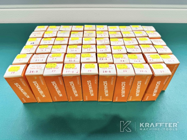 Attrezzatura per Rettificatrice cilindrica CNC KELLENBERGER Kel-Vista UR 175/1000 90126 presso KRAFFTER