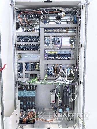 Armadi elettrici industriali su GROB G350 90169