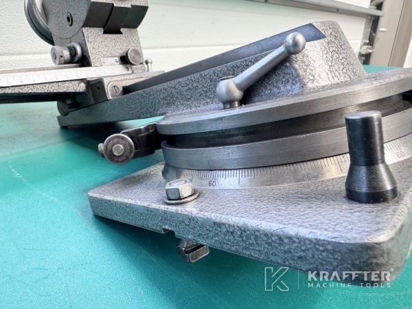 Accessori, attrezzature e strumenti su Vari   90155/1