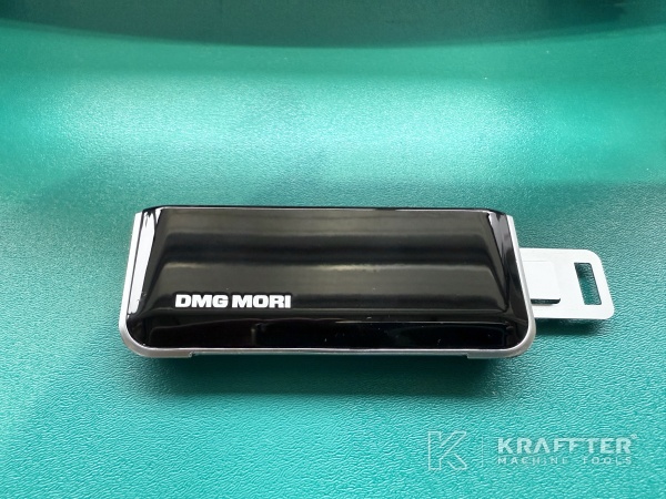 Accessori, attrezzature e strumenti su Centro di lavoro DMG MORI DMU 65 monoBLOCK 90170