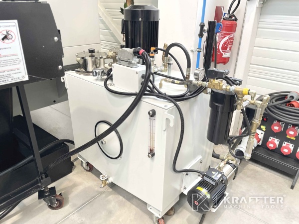Centro di lavoro d'occasione EUMACH DVM 2021 90082 liquidazione Italia, Europa, e internazionale