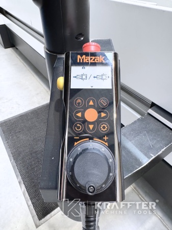Centro di lavoro per metalli d'occasione MAZAK VTC 800/30SR  assi 90187