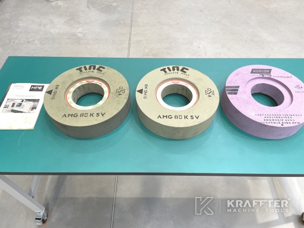 Accessori, attrezzature e strumenti su Rettifica tangenziale CNC FENIX FB-75 CNC 90050