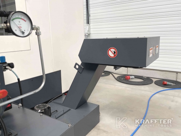 Convogliatore trucioli su HURON VX6 APC 90072