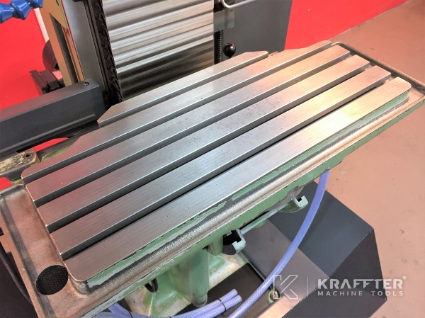 Tavolo per fresatrice convenzionale DECKEL FP1 20689-901