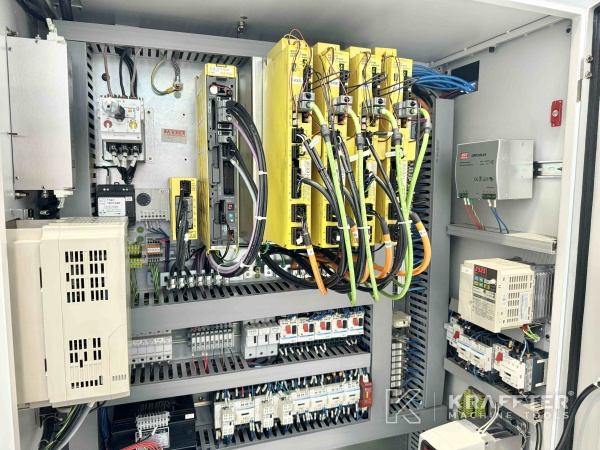 Armadio elettrico Rettificatrice cilindrica CNC JONES & SHIPMAN Ultramat 650 Easy-B 90120