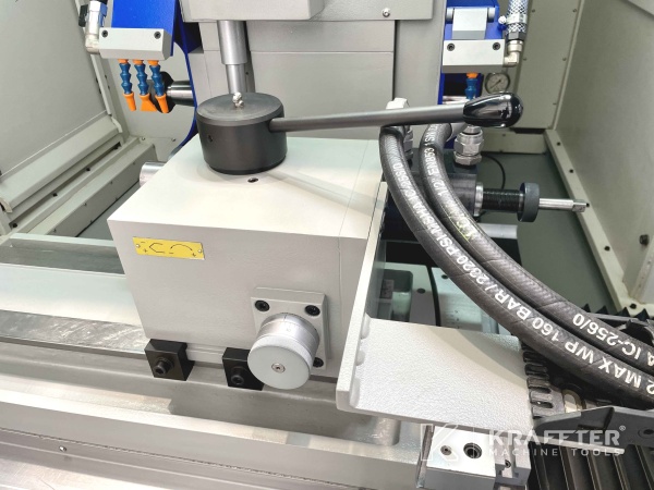 Rettificatrice cilindrica CNC in vendita GER C-1000 CNC 90088 Macchine utensili d'occasione