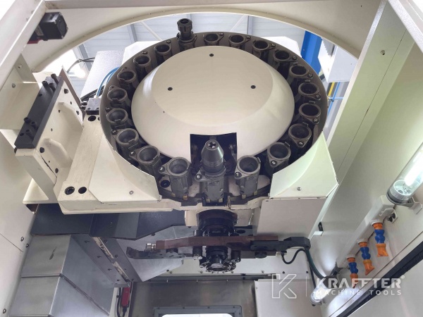 Centro di lavoro a controllo numerico HURON VX6 APC 90072