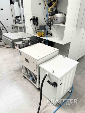 Centro di lavoro per metalli d'occasione HERMLE C30U dynamic assi 90086