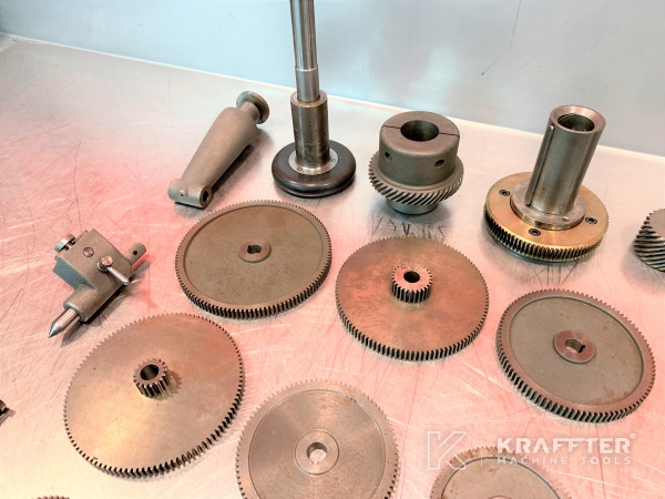 Accessori, attrezzature e strumenti su Macchina dentatrice a creatore MIKRON 102.04 20689-930