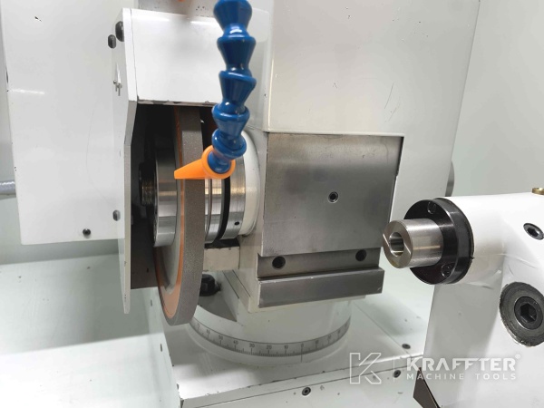 Rettificatrice cilindrica CNC servoassistito LIPEMEC RC 250 CNC 90078 presso KRAFFTER Machine Tools