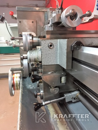 Macchina utensile usata per lavorazione meccanica, Tornio convenzionale SCHAUBLIN 150 20689-898
