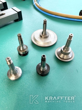 Accessori, attrezzature e strumenti su Tornio CNC SCHAUBLIN 102 TM-CNC 90075